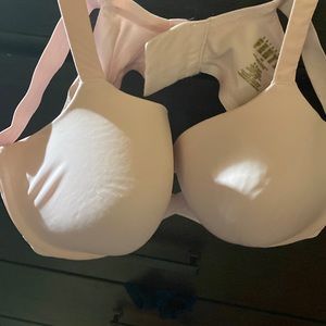 Original fenty push up bra light pink.